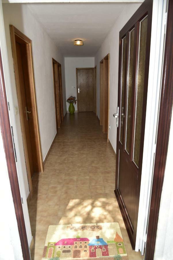 Apartments Maestral Malinska Kültér fotó