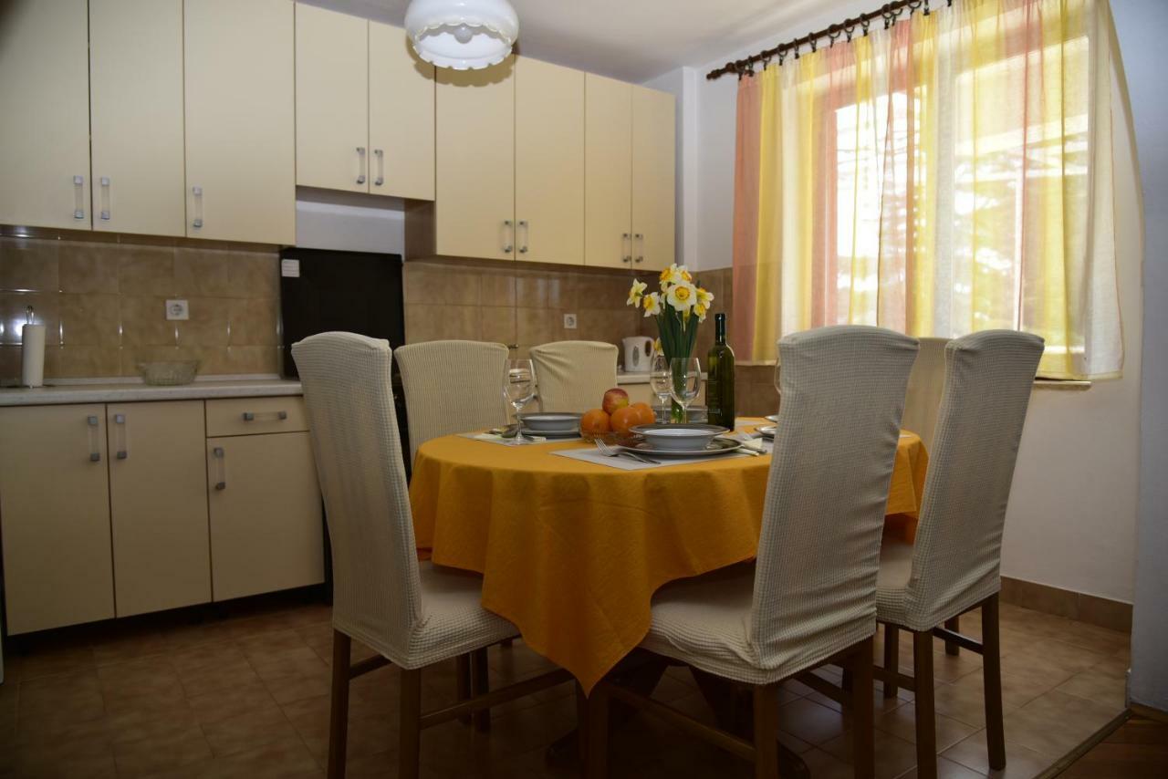Apartments Maestral Malinska Kültér fotó